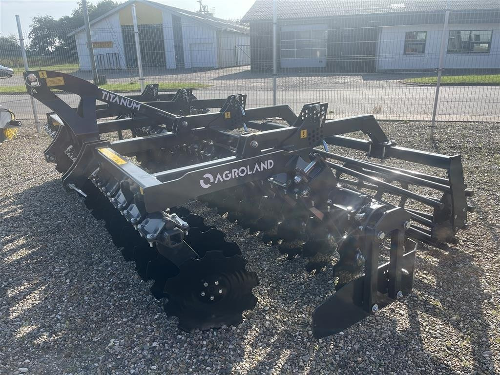Agroland Titanum 400 - Power harrow: picture 5 Agroland Titanum 400 - Power harrow: picture 5