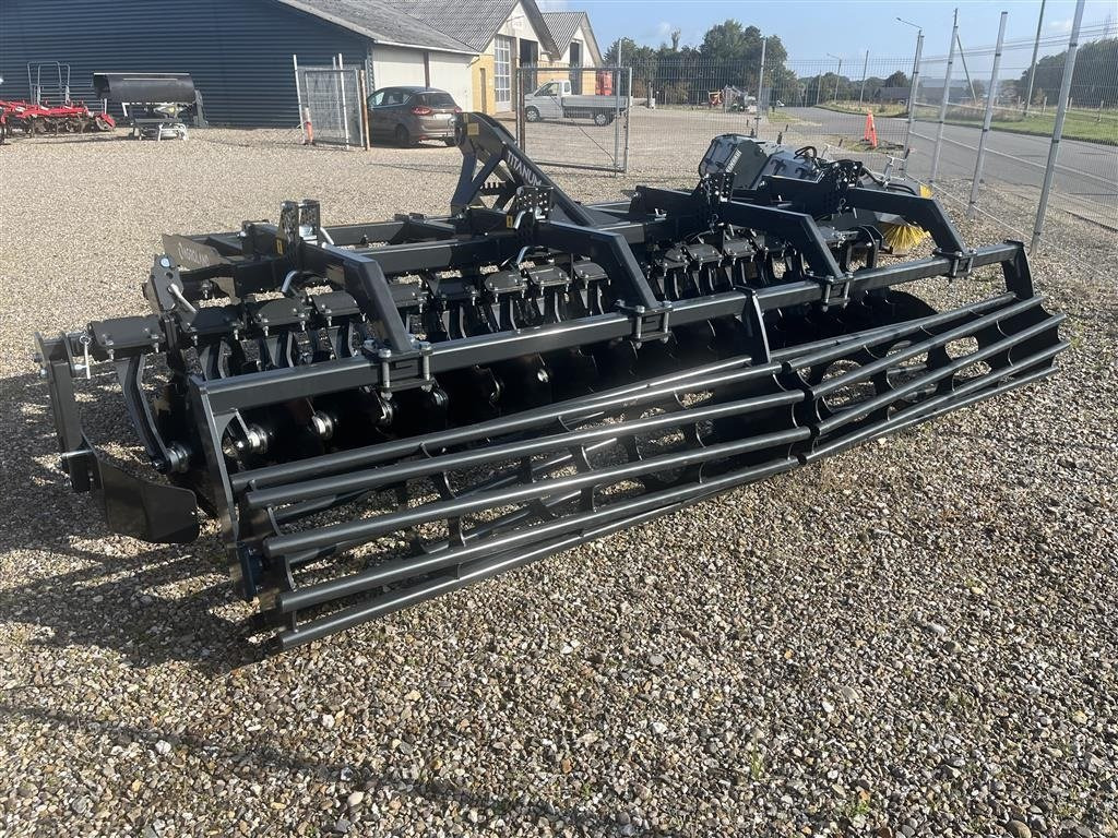 Agroland Titanum 400 - Power harrow: picture 3 Agroland Titanum 400 - Power harrow: picture 3