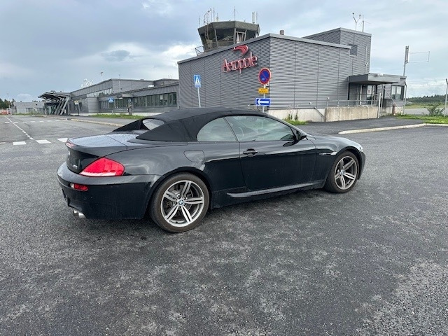 Convertible BMW M6: picture 14