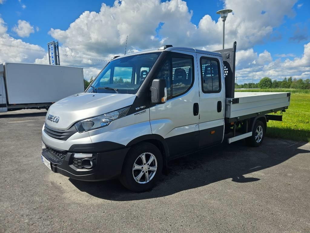 Iveco Daily 35S18, 7hlö kevyt ka - Flatbed van, Combi van: picture 1 Iveco Daily 35S18, 7hlö kevyt ka - Flatbed van, Combi van: picture 1