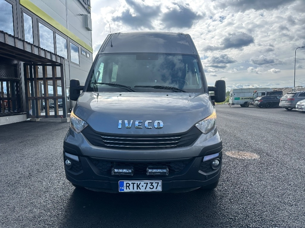Iveco Daily 35S18A8 1+5 hlö retkeilyauto - Panel van: picture 2 Iveco Daily 35S18A8 1+5 hlö retkeilyauto - Panel van: picture 2