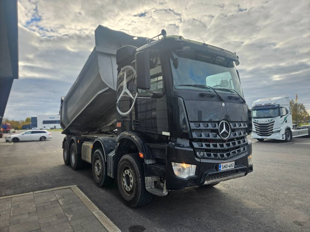 Mercedes-Benz Arocs 8x4 - Tipper: picture 2 Mercedes-Benz Arocs 8x4 - Tipper: picture 2