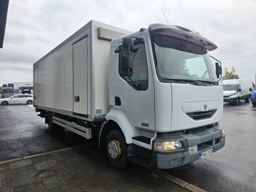 Renault Midlum 220 - Refrigerator truck: picture 2 Renault Midlum 220 - Refrigerator truck: picture 2