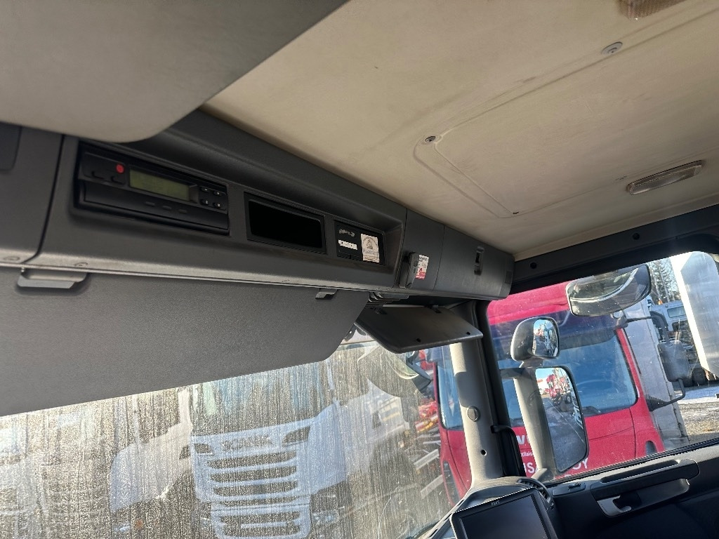 Hook lift truck Scania P420: picture 10 Hook lift truck Scania P420: picture 10