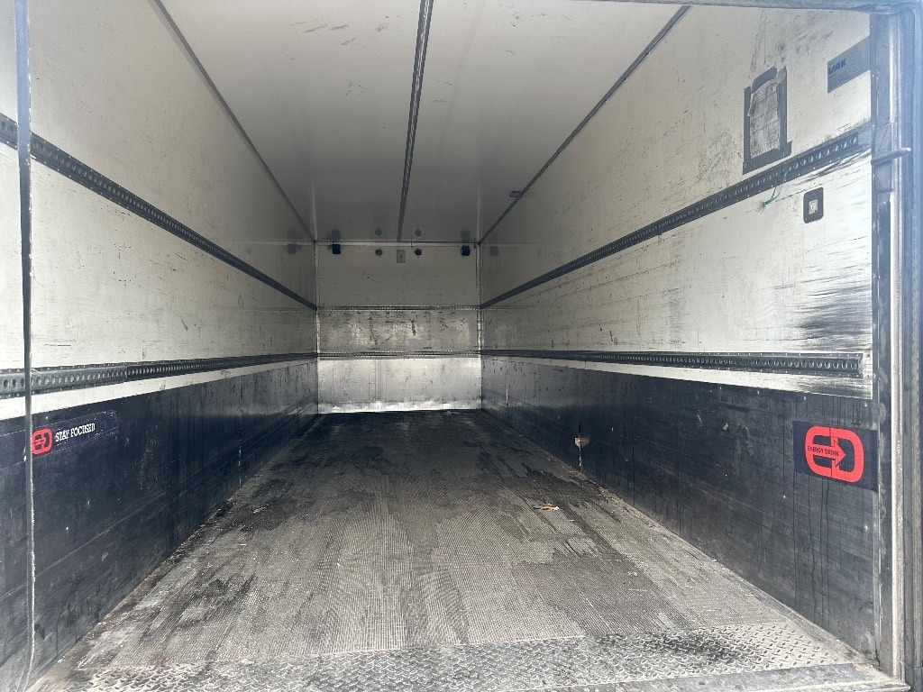 Box truck Scania R 450: picture 9