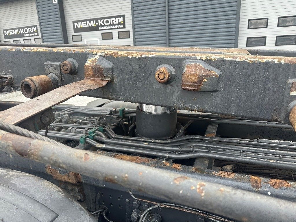 Cable system truck Scania R520 8x2/4: picture 9