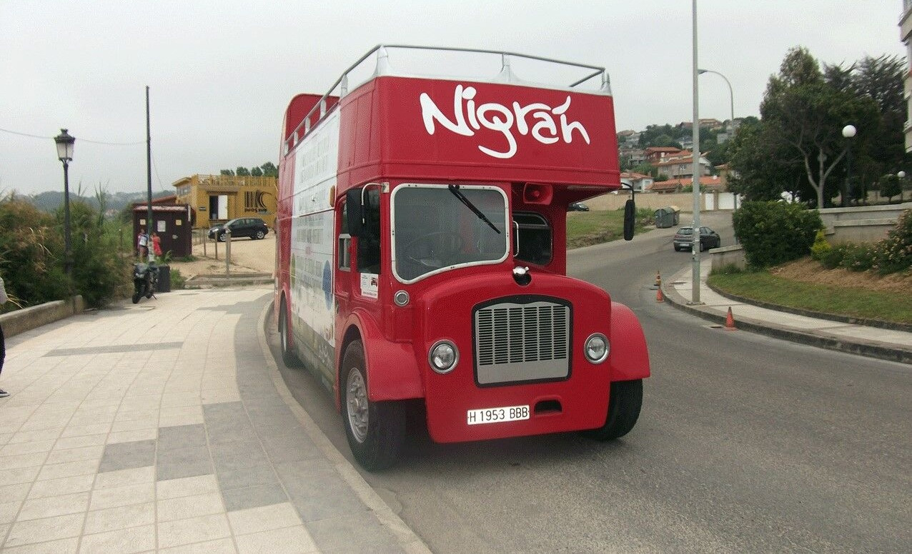 Double-decker bus British Bus open top: picture 6 Double-decker bus British Bus open top: picture 6