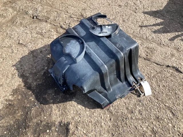 Scania 1373589 – Scania noise shield - Body and exterior for Truck: picture 2 Scania 1373589 – Scania noise shield - Body and exterior for Truck: picture 2