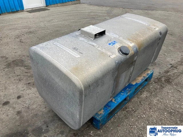 Scania diesel tank 700L Scania 1871192 - Fuel tank for Truck: picture 1 Scania diesel tank 700L Scania 1871192 - Fuel tank for Truck: picture 1