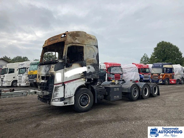 Volvo FH500 TC 8X2 - Cab chassis truck: picture 1 Volvo FH500 TC 8X2 - Cab chassis truck: picture 1