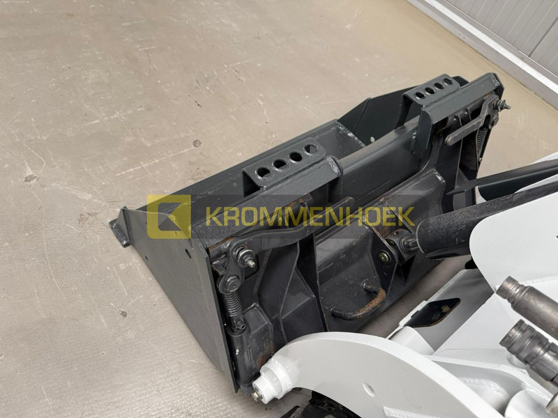 Skid steer loader Bobcat MT 55: picture 9