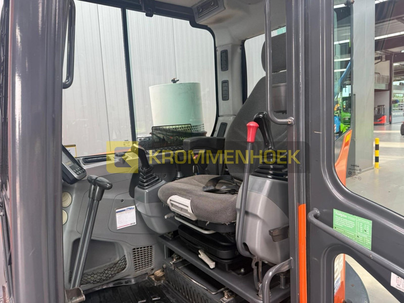 Mini excavator Doosan DX 85R-3: picture 15