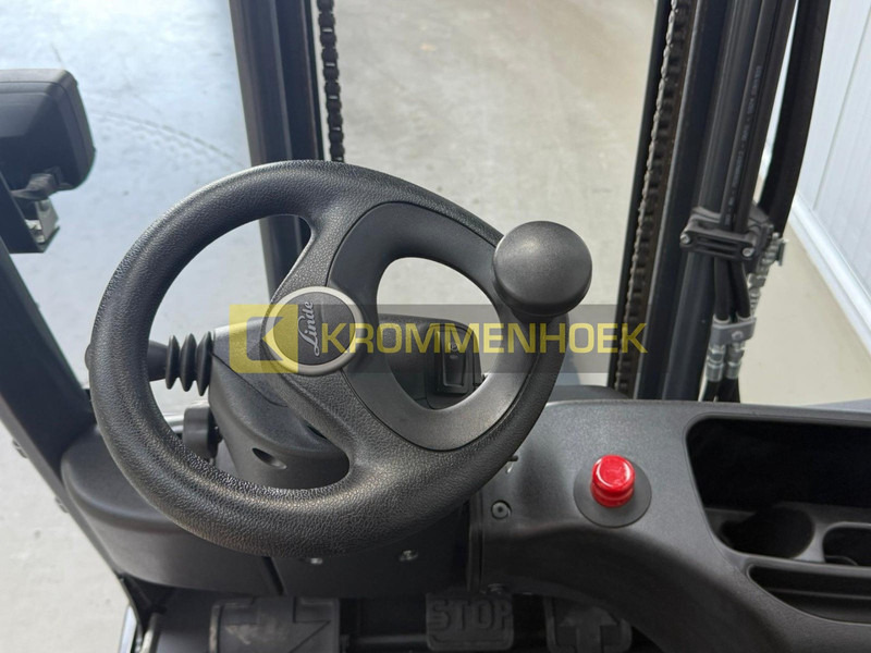 Electric forklift Linde E 16 P-02: picture 13