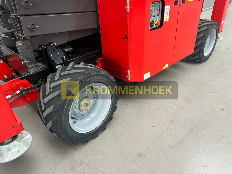 Scissor lift Manitou 100 SC: picture 11