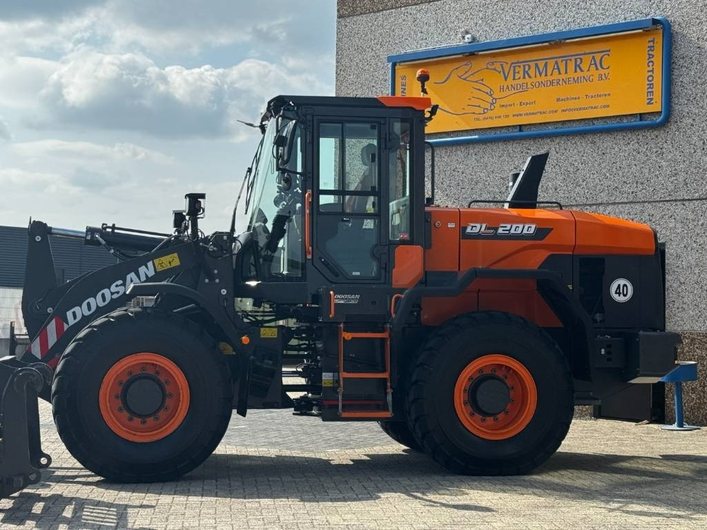 Doosan DEVELON /DL200-7, central lubrication, 2022 - Skid steer loader: picture 4 Doosan DEVELON /DL200-7, central lubrication, 2022 - Skid steer loader: picture 4