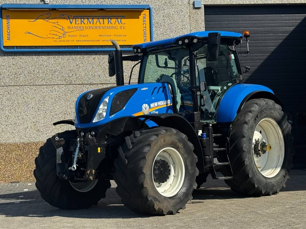 New Holland T7.245 Auto Command, GPS complete, frontlinkage - Farm tractor: picture 1 New Holland T7.245 Auto Command, GPS complete, frontlinkage - Farm tractor: picture 1