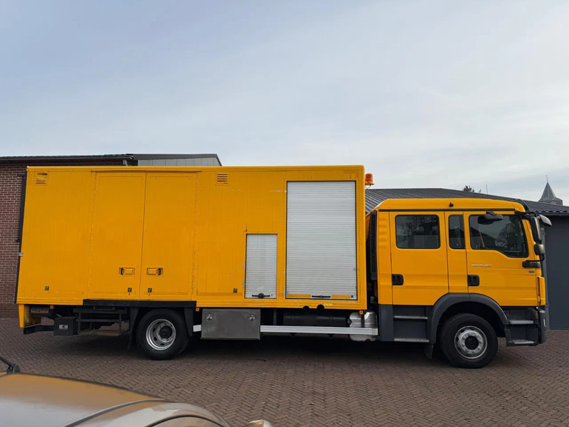 MAN TGM 15.250 Euro 6 CrewCab Agregaat Brandstoftank Watertank - Box truck: picture 2 MAN TGM 15.250 Euro 6 CrewCab Agregaat Brandstoftank Watertank - Box truck: picture 2
