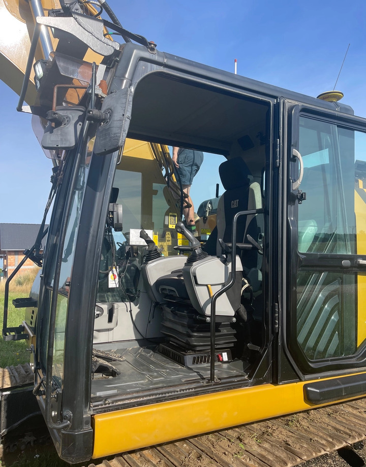 CATERPILLAR 320 EL ROTOTILT SYSTEM GPS LEICA leasing CATERPILLAR 320 EL ROTOTILT SYSTEM GPS LEICA: picture 26