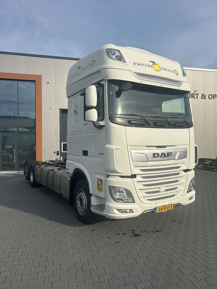 DAF XF 530 XF530 Super Space Cab FAR - Cab chassis truck: picture 2 DAF XF 530 XF530 Super Space Cab FAR - Cab chassis truck: picture 2