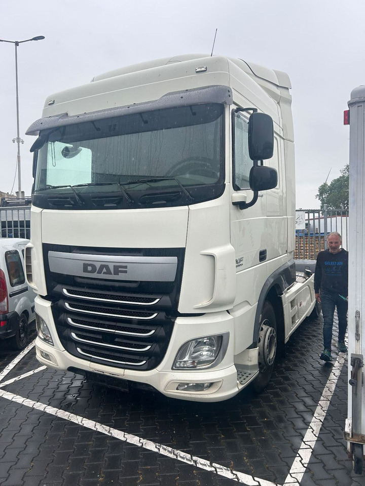 DAF XF 106.440 XF106-440 Space Cab, Full spoilers - Tractor unit: picture 1 DAF XF 106.440 XF106-440 Space Cab, Full spoilers - Tractor unit: picture 1