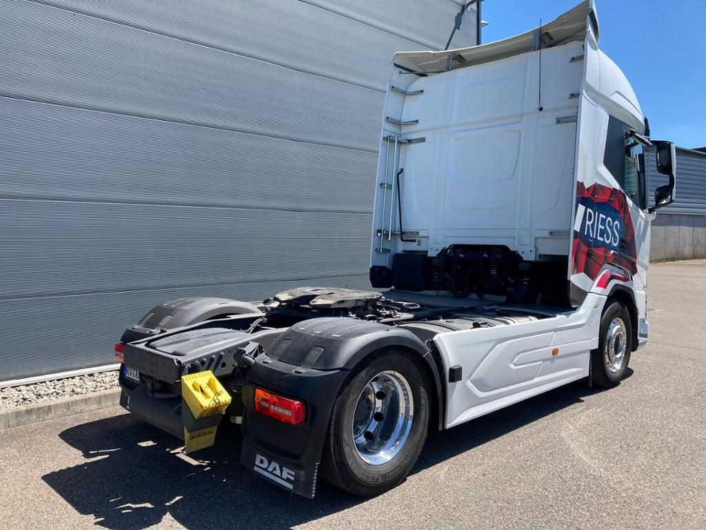 DAF XF 530 FT Alcoa Hydraulik LED Intarder ADR AT - Tractor unit: picture 4 DAF XF 530 FT Alcoa Hydraulik LED Intarder ADR AT - Tractor unit: picture 4