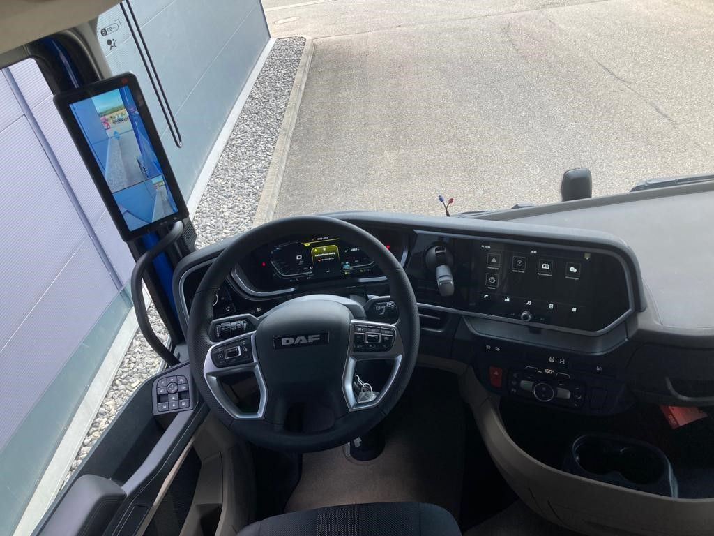 New Tractor unit DAF XG 530 FT Alcoa Intarder Standklima Alcoa Kamera: picture 9