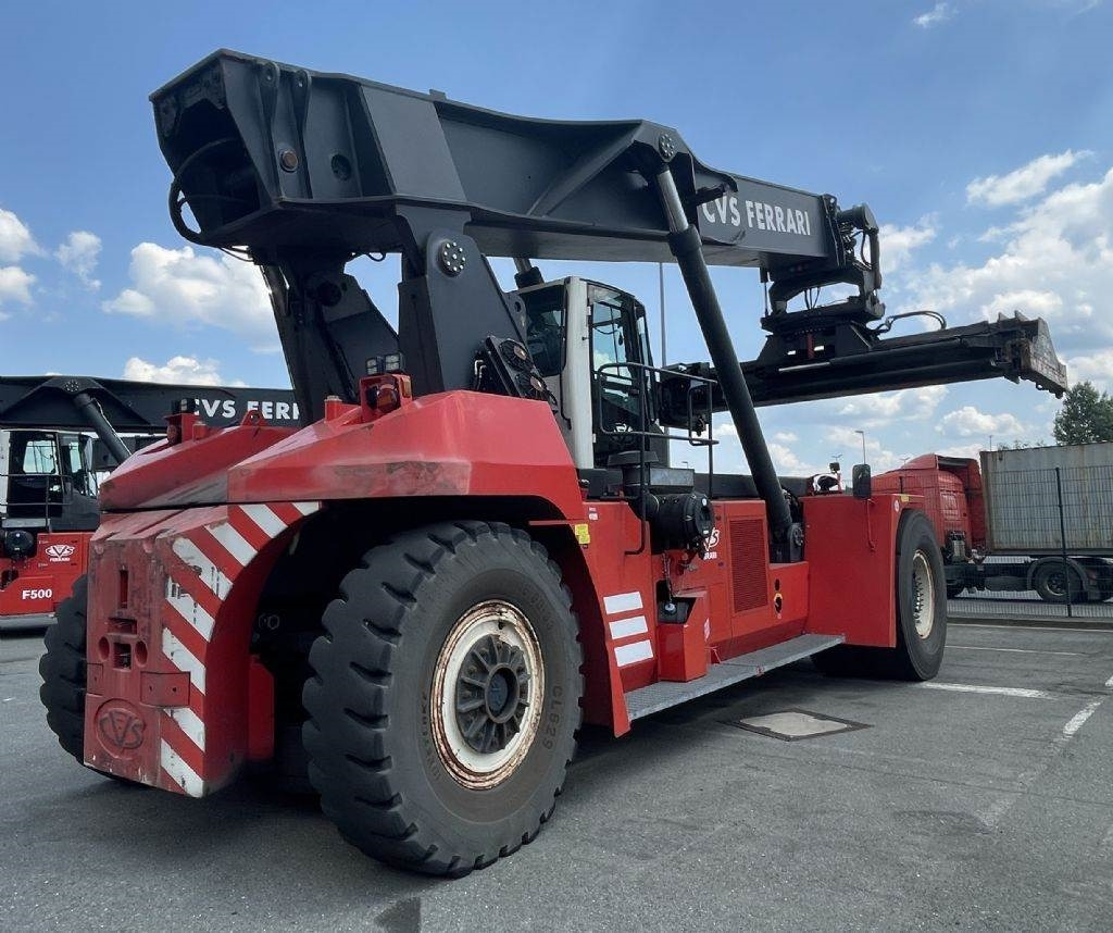 CVS Ferrari F500RS6 S - Reach stacker: picture 4 CVS Ferrari F500RS6 S - Reach stacker: picture 4