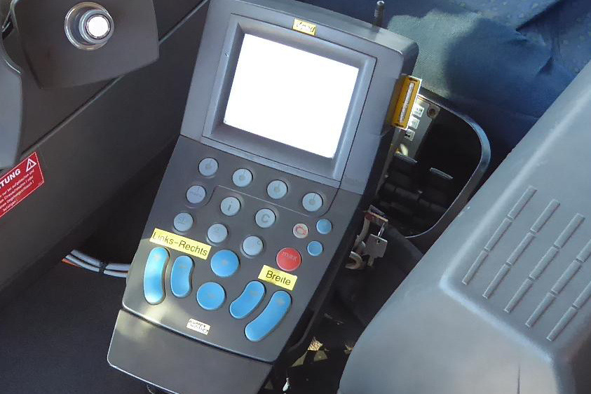 KÜPPER-WEISSSER/GMEINER/BUCHER Feuchtsalzstreuer Salzstreuer Streuer auf Abrollgestell - Sand/ Salt spreader for Hook lift truck: picture 4 KÜPPER-WEISSSER/GMEINER/BUCHER Feuchtsalzstreuer Salzstreuer Streuer auf Abrollgestell - Sand/ Salt spreader for Hook lift truck: picture 4