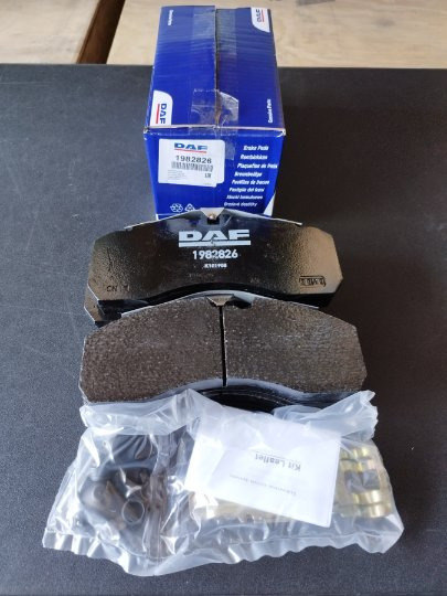 DAF BRAKE PADS 1982826 - Brake pads for Truck: picture 1 DAF BRAKE PADS 1982826 - Brake pads for Truck: picture 1