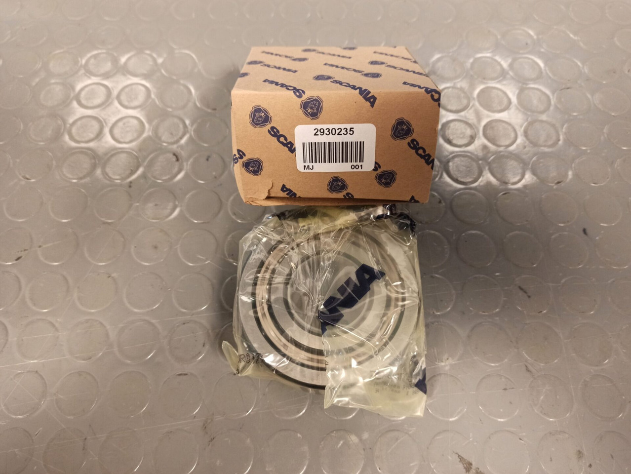 SCANIA BALL BEARING - 2930235 - Gearbox and parts for Truck: picture 1 SCANIA BALL BEARING - 2930235 - Gearbox and parts for Truck: picture 1