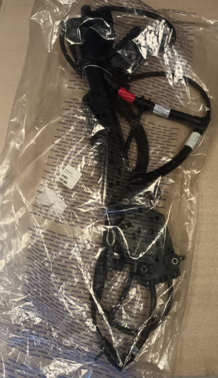 VOLVO CABLE HARNESS - 20463916 - Cables/ Wire harness for Truck: picture 1 VOLVO CABLE HARNESS - 20463916 - Cables/ Wire harness for Truck: picture 1