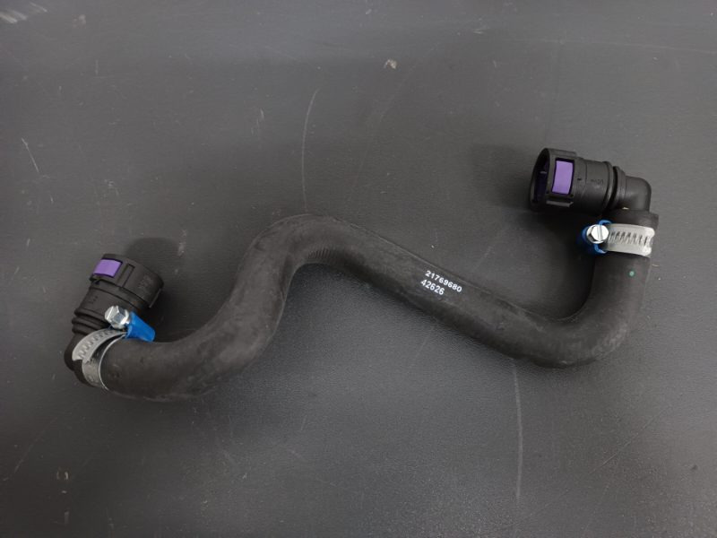 VOLVO HOSE - 21769680 - Brake line/ Hose for Truck: picture 1 VOLVO HOSE - 21769680 - Brake line/ Hose for Truck: picture 1