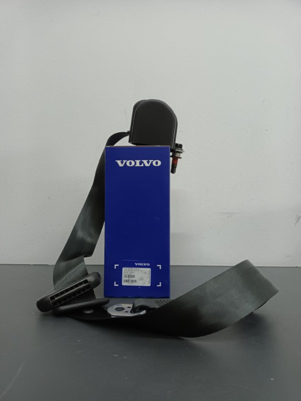 VOLVO SEAT BELT - 82206512 - Cab and interior for Truck: picture 1 VOLVO SEAT BELT - 82206512 - Cab and interior for Truck: picture 1