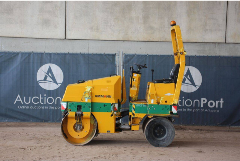 Ammann AV23 - Compactor: picture 2 Ammann AV23 - Compactor: picture 2