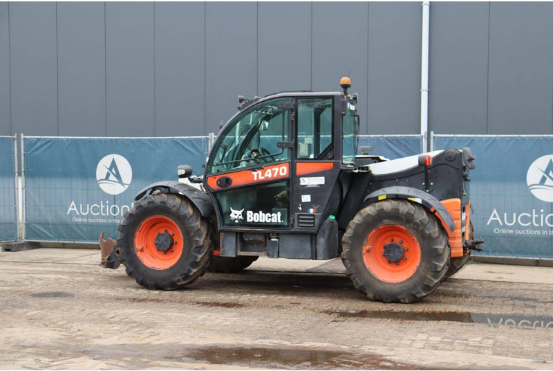 Bobcat TL470 - Telescopic handler: picture 3 Bobcat TL470 - Telescopic handler: picture 3