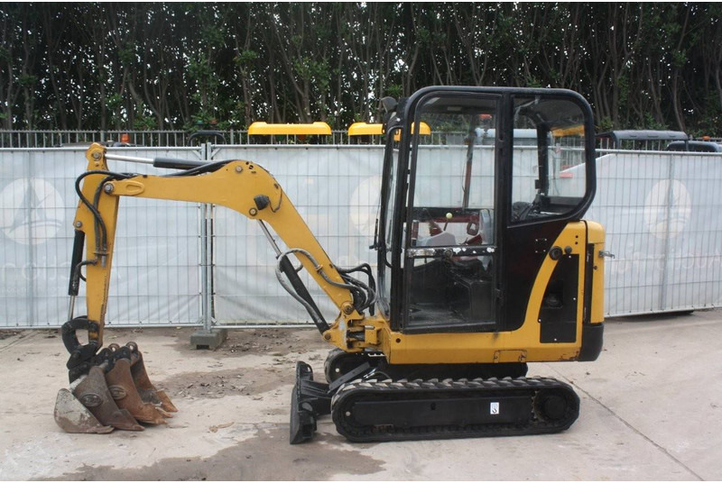 Caterpillar 301.8C - Mini excavator: picture 2 Caterpillar 301.8C - Mini excavator: picture 2