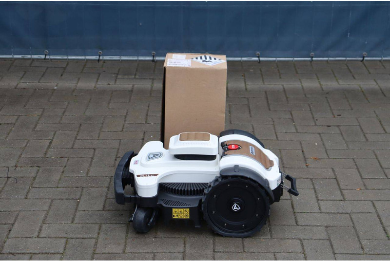 Cenntro AMBROGIO - Garden mower: picture 2 Cenntro AMBROGIO - Garden mower: picture 2