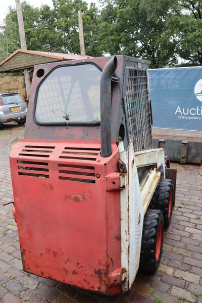 Wheel loader Clark Bobcat 443: picture 6