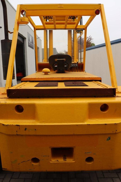 Fenwick-Linde DBPJ906 - Diesel forklift: picture 4 Fenwick-Linde DBPJ906 - Diesel forklift: picture 4