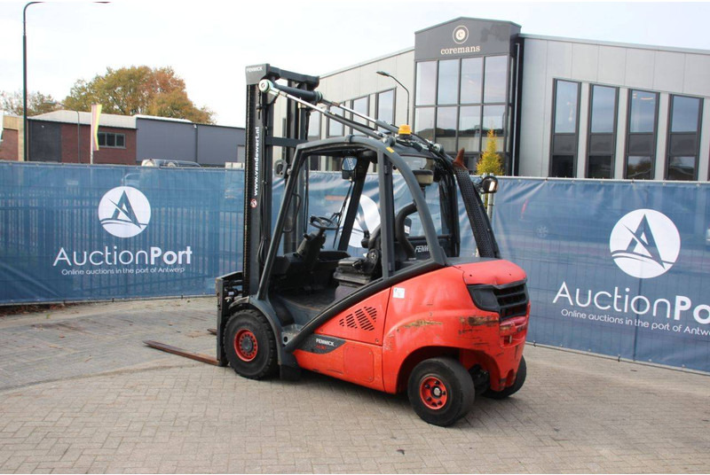 Fenwick-Linde H30D-02 - Diesel forklift: picture 3 Fenwick-Linde H30D-02 - Diesel forklift: picture 3
