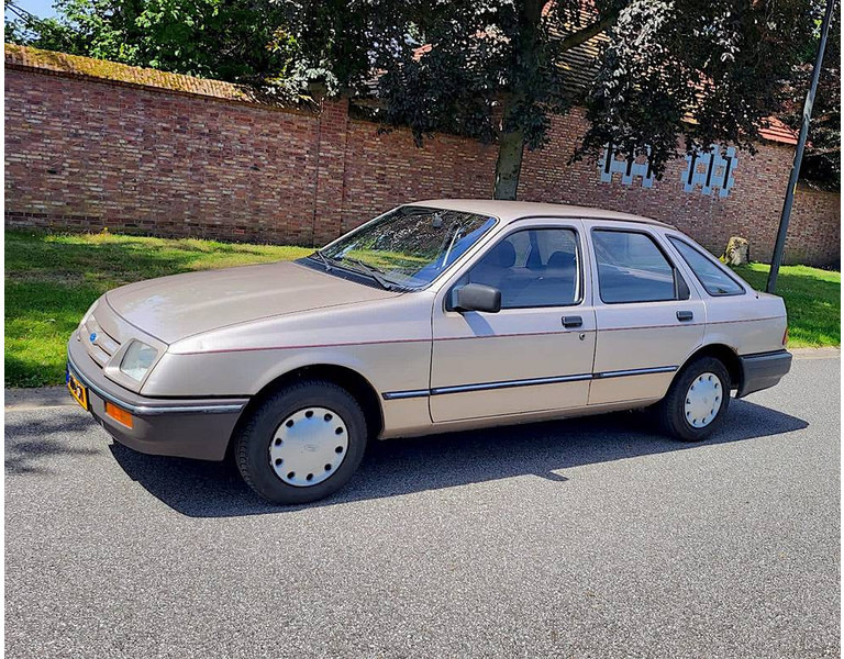Ford Sierra 1.3 - Sedan: picture 1 Ford Sierra 1.3 - Sedan: picture 1
