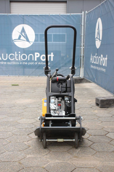 Giant GP2155D - Vibratory plate: picture 4 Giant GP2155D - Vibratory plate: picture 4
