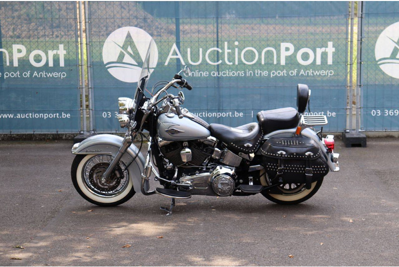 Harley-Davidson Heritage Softail - Motorcycle: picture 2 Harley-Davidson Heritage Softail - Motorcycle: picture 2