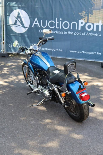 Harley-Davidson Sporster XL1200 Custom - Motorcycle: picture 4 Harley-Davidson Sporster XL1200 Custom - Motorcycle: picture 4