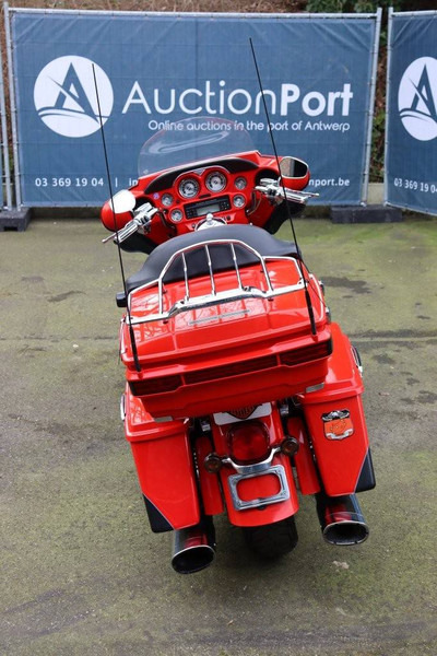 Harley-Davidson Ultra Classic CVO - Motorcycle: picture 5 Harley-Davidson Ultra Classic CVO - Motorcycle: picture 5