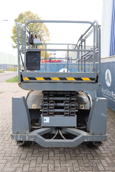 Haulotte Compact 12DX - Scissor lift: picture 5 Haulotte Compact 12DX - Scissor lift: picture 5