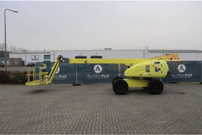 Haulotte H16TPX - Articulated boom: picture 2 Haulotte H16TPX - Articulated boom: picture 2