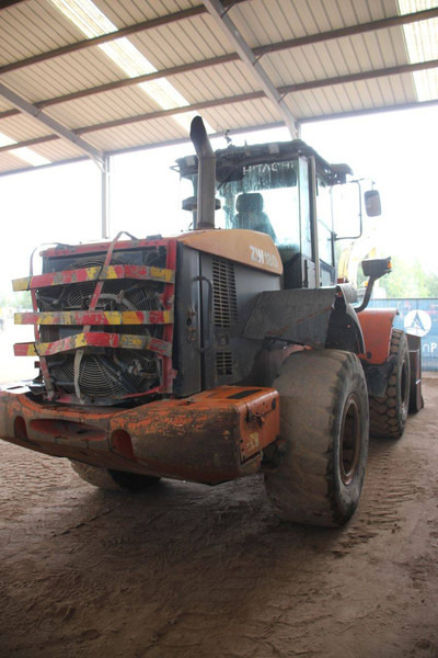 Hitachi ZW180 - Wheel loader: picture 5 Hitachi ZW180 - Wheel loader: picture 5