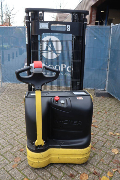 Hyster S1.0 AC - Stacker: picture 4 Hyster S1.0 AC - Stacker: picture 4