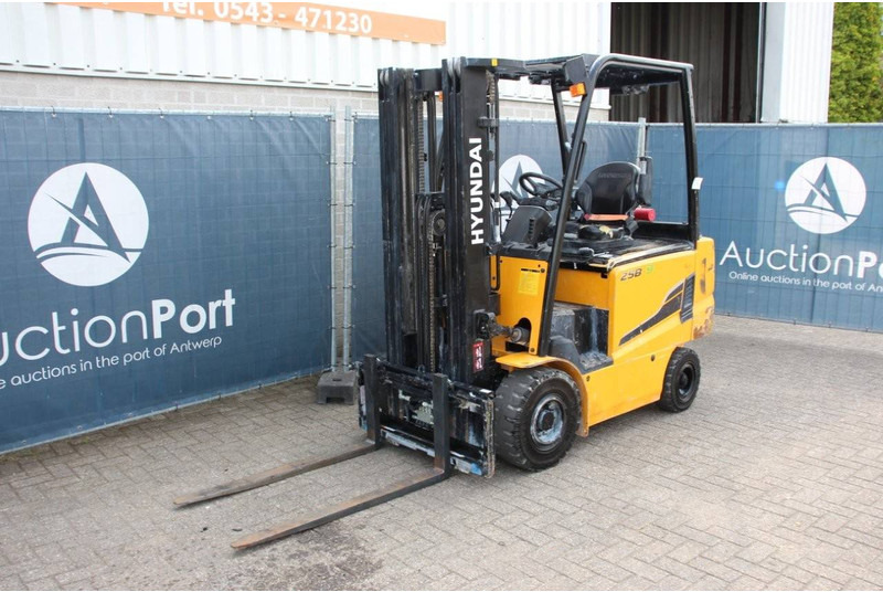 Electric forklift Hyundai 25B-9: picture 8